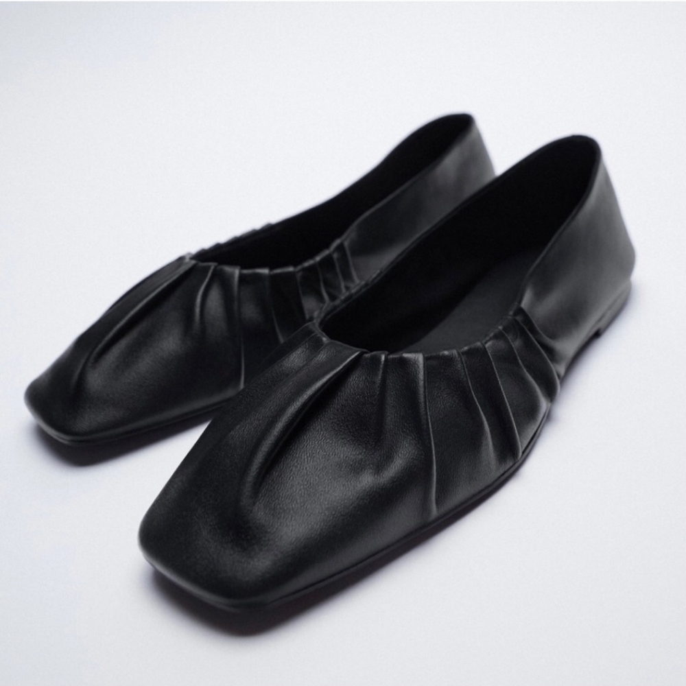 Zara Black Leather Pleated Ballet Flats